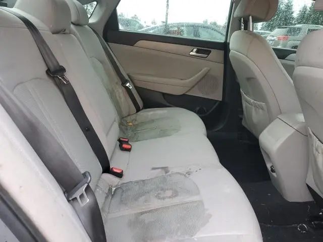 2016 HYUNDAI SONATA SE  