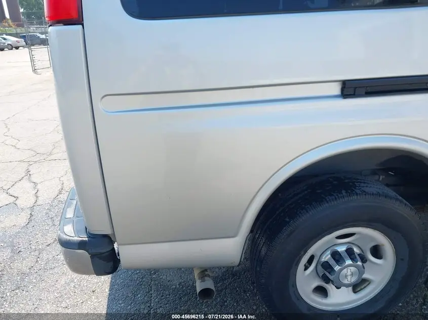 2016 CHEVROLET EXPRESS 3500 LT
