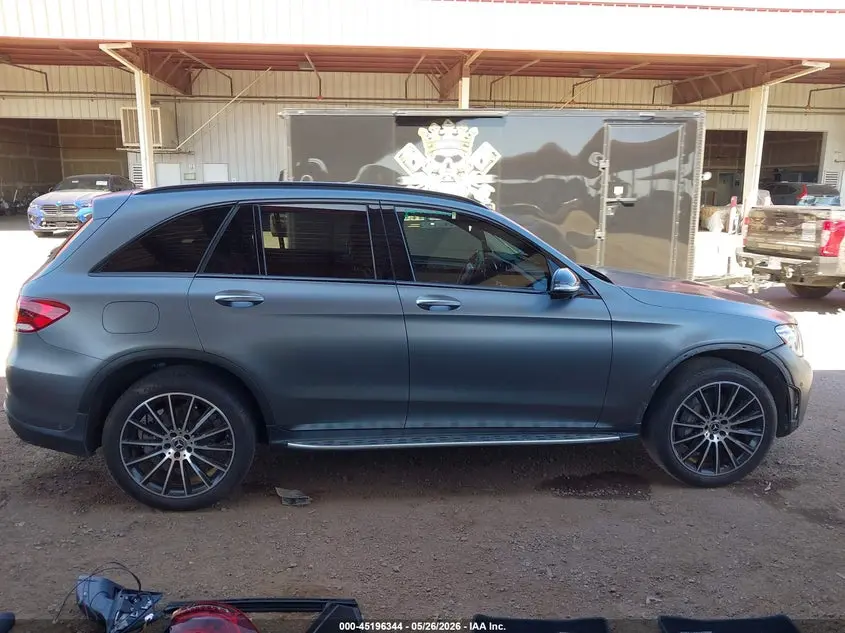 2020 MERCEDES-BENZ GLC 300  