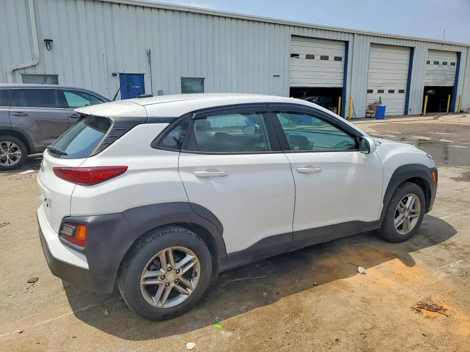 2020 HYUNDAI KONA SE  