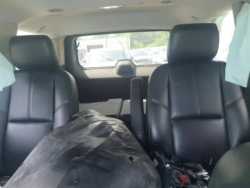 2011 CHEVROLET TAHOE K1500 LT  
