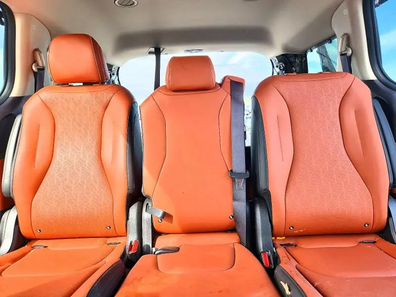 2026 KIA CARNIVAL EX  