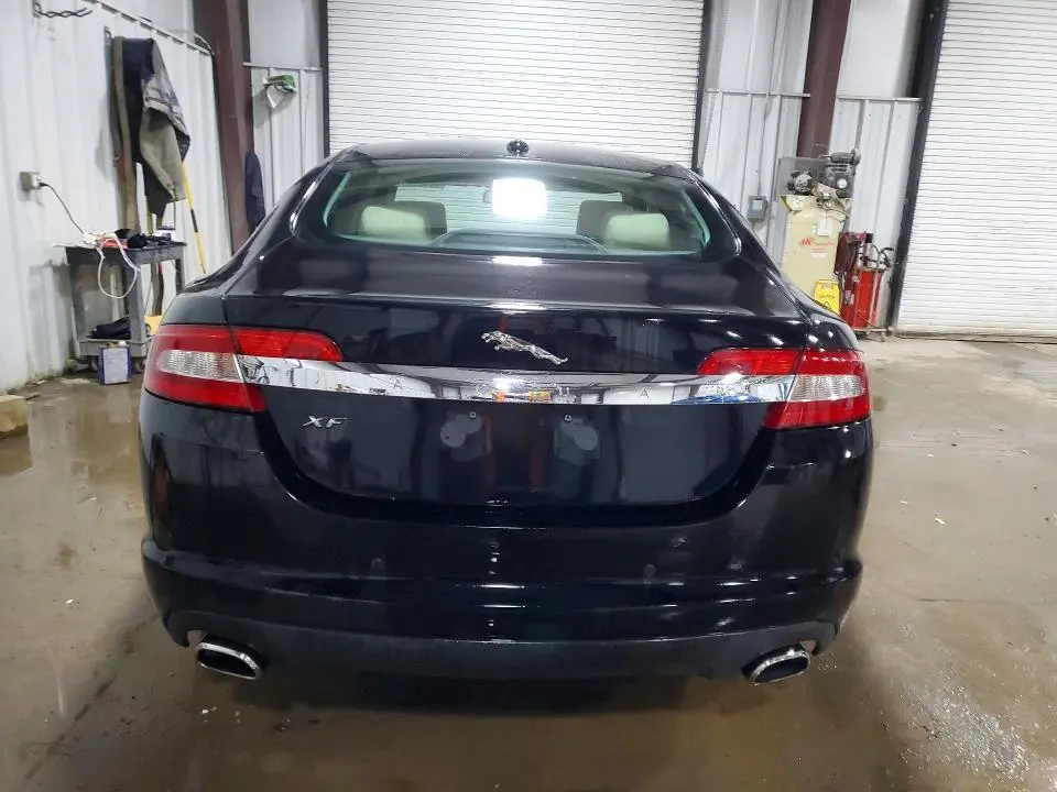 2011 JAGUAR XF PREMIUM  