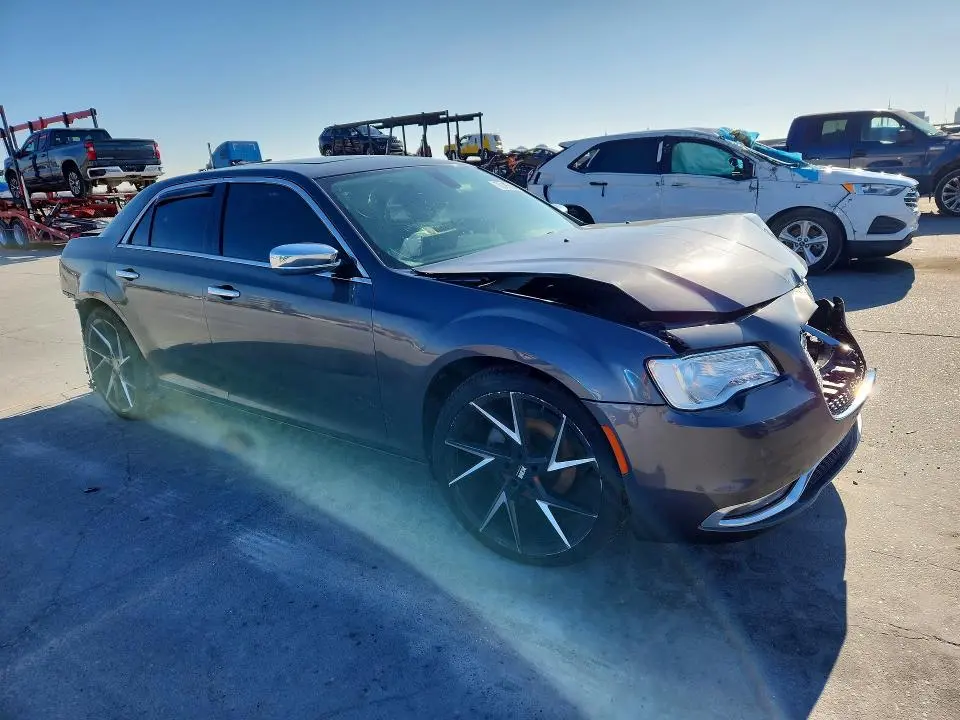 2015 CHRYSLER 300C   