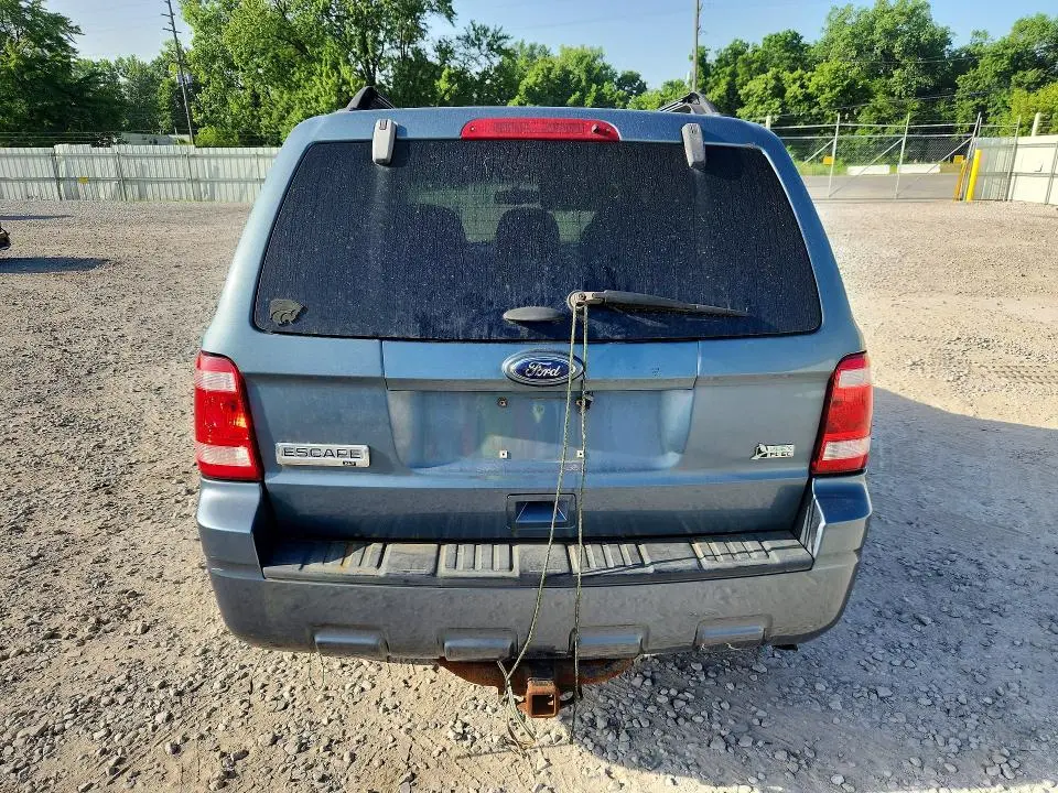 2011 FORD ESCAPE XLT  