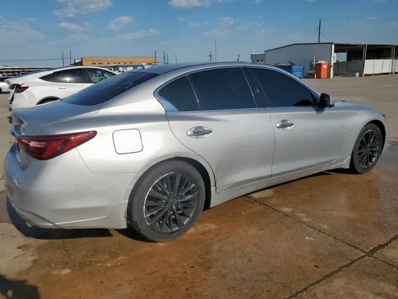 2018 INFINITI Q50 LUXE
