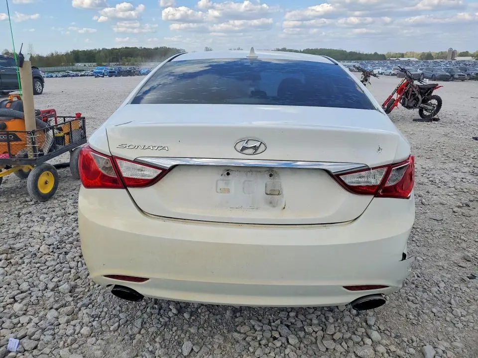 2011 HYUNDAI SONATA SE  