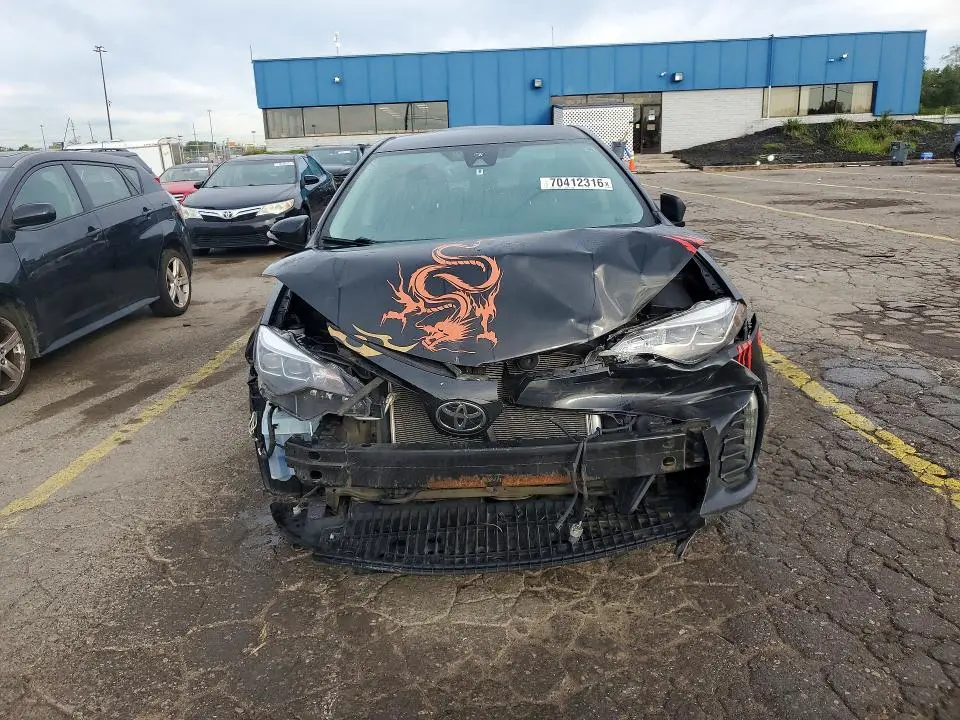 2017 TOYOTA COROLLA SE  