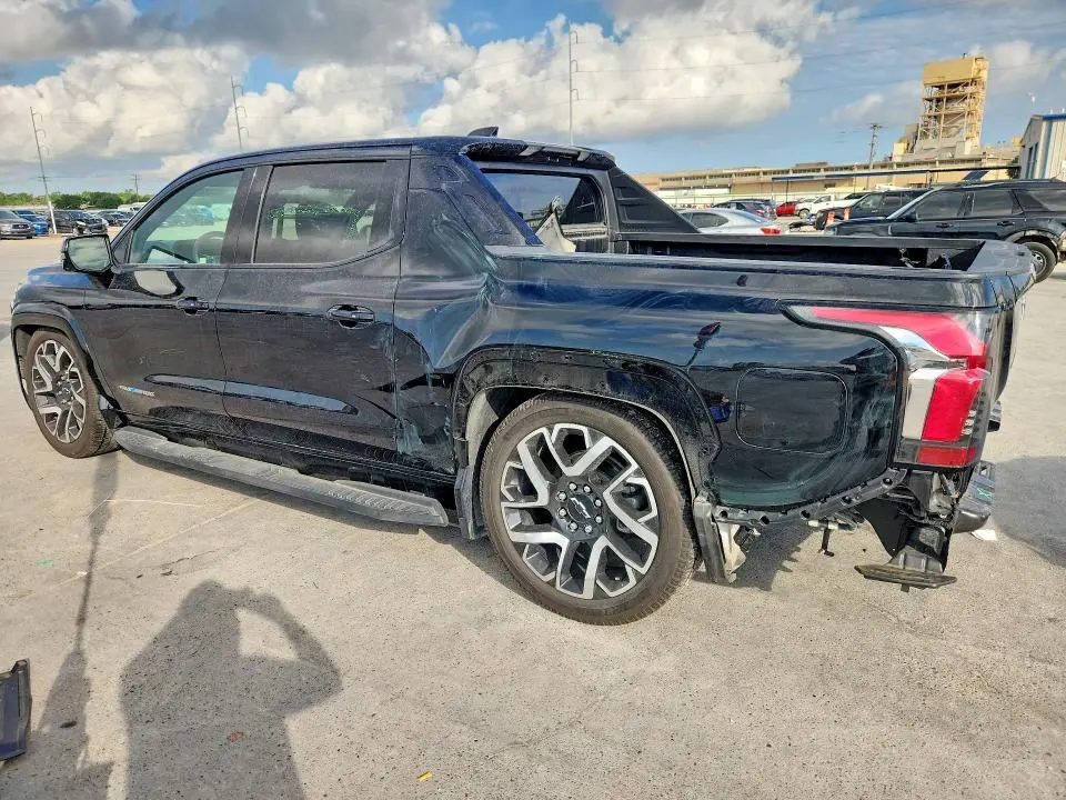 2024 CHEVROLET SILVERADO RST  
