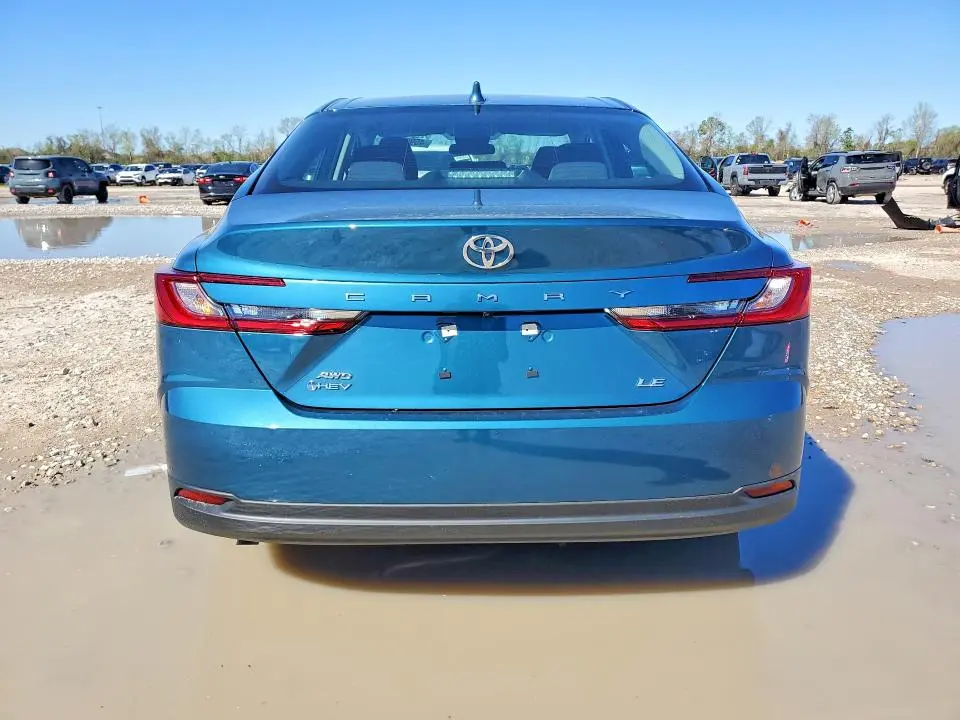 2026 TOYOTA CAMRY LE  