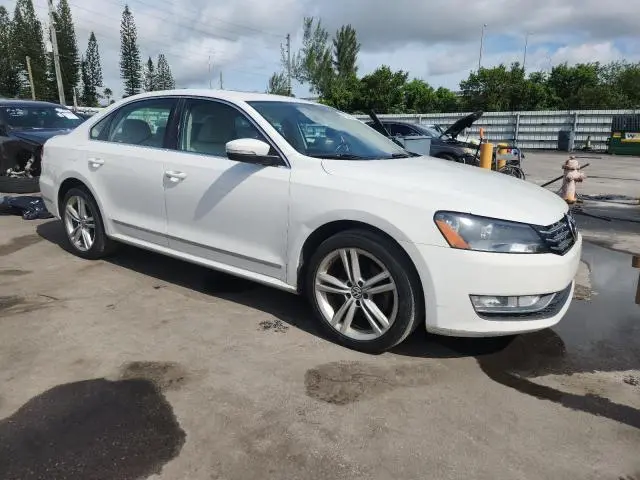 2013 VOLKSWAGEN PASSAT SEL  