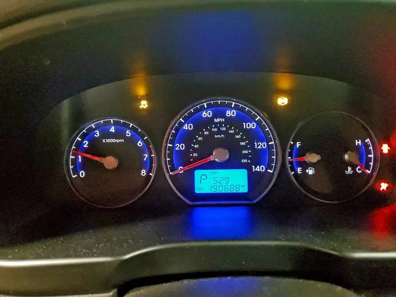 2010 HYUNDAI SANTA FE GLS  