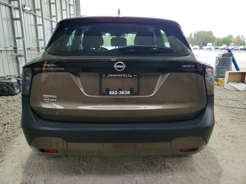 2025 NISSAN KICKS S  