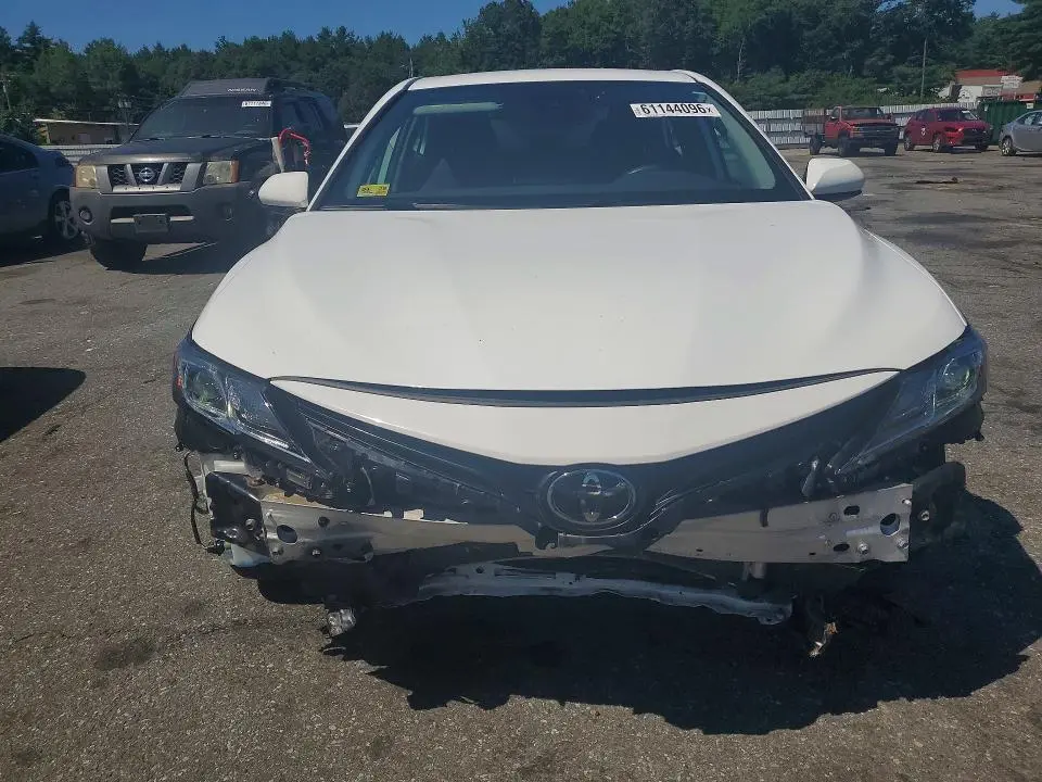 2022 TOYOTA CAMRY LE  