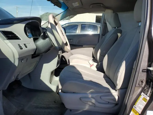 2014 TOYOTA SIENNA   