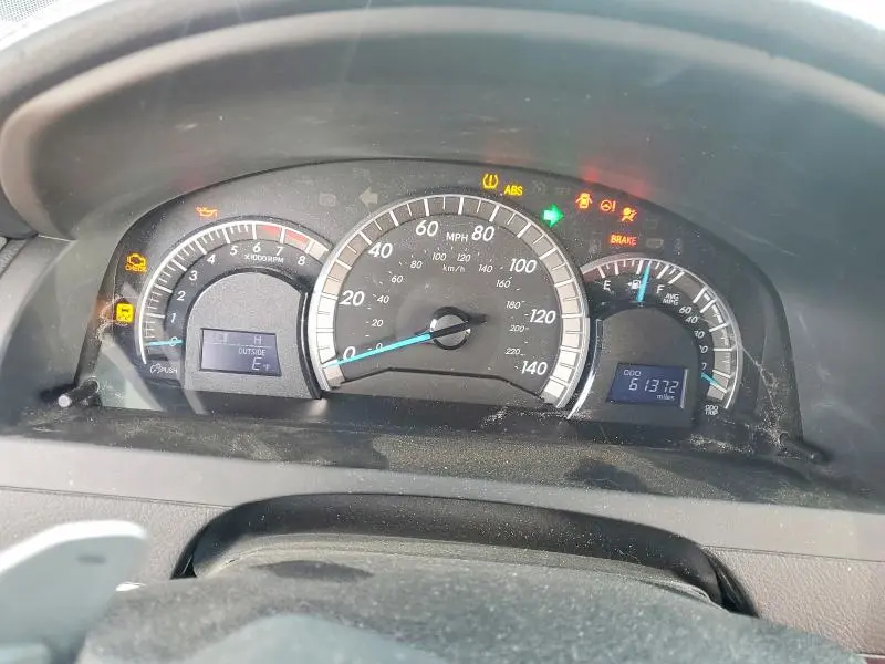 2014 TOYOTA CAMRY SE  