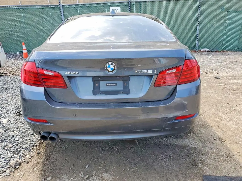 2016 BMW 528 XI  