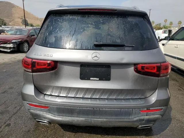 2021 MERCEDES-BENZ GLB 250  
