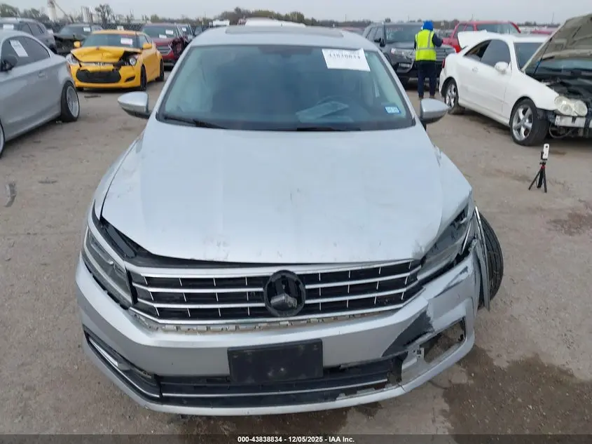 2017 VOLKSWAGEN PASSAT 1.8T SE