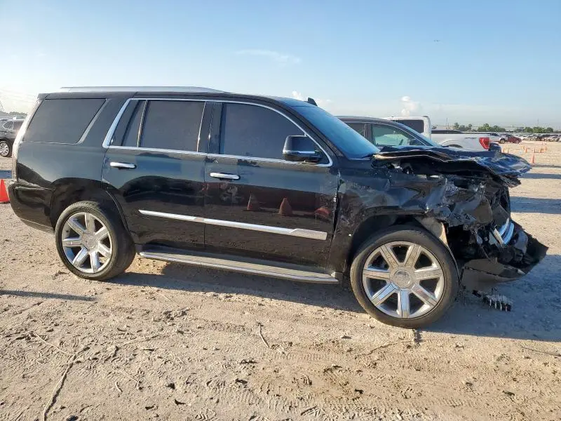 2019 CADILLAC ESCALADE LUXURY  