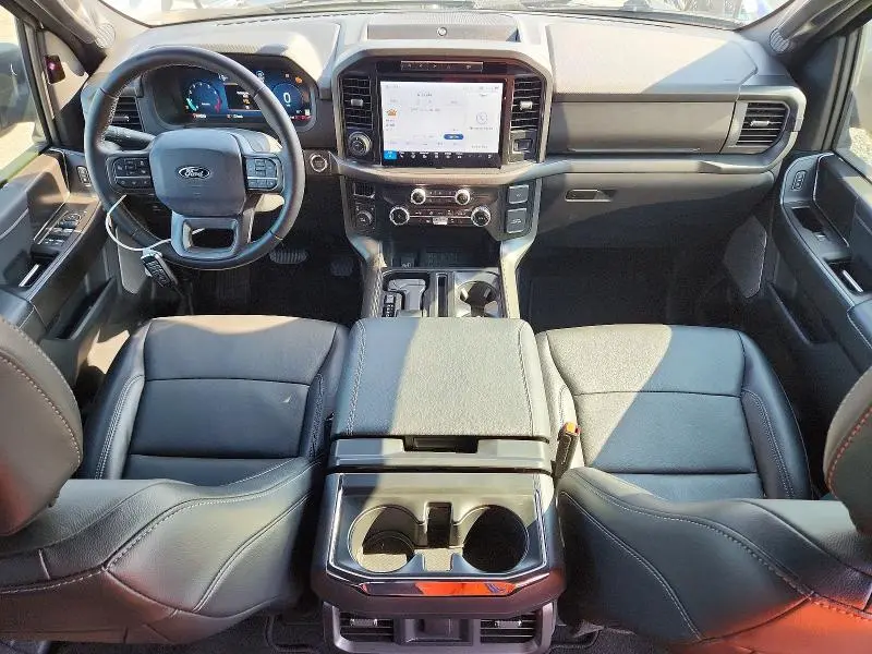 2024 FORD F150 XLT  