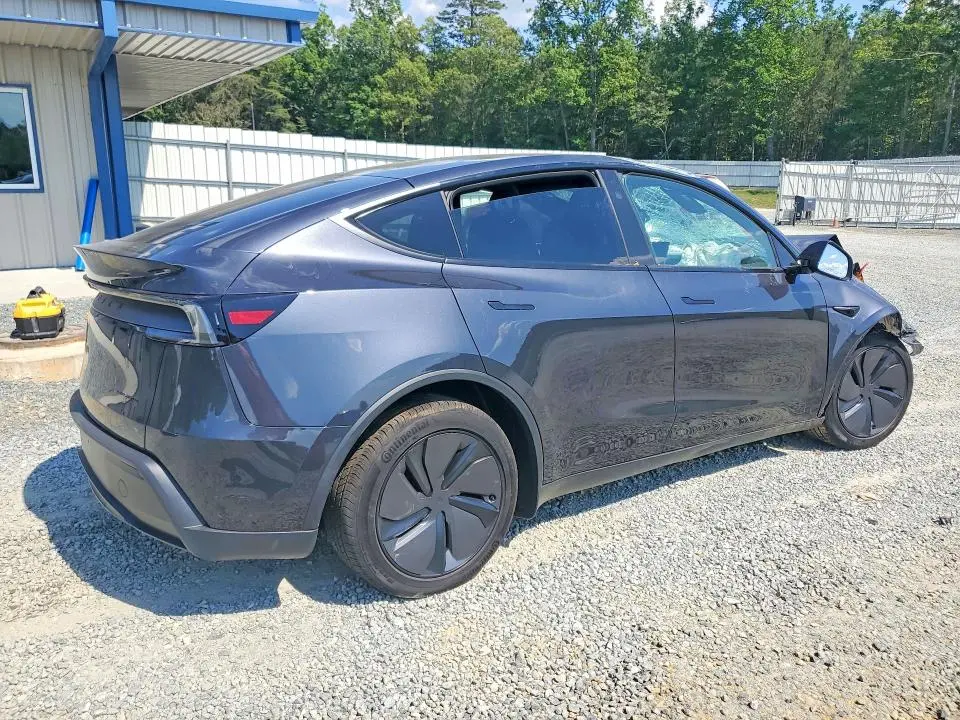 2026 TESLA MODEL Y   