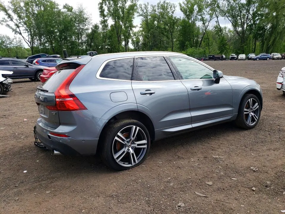 2019 VOLVO XC60 T5  