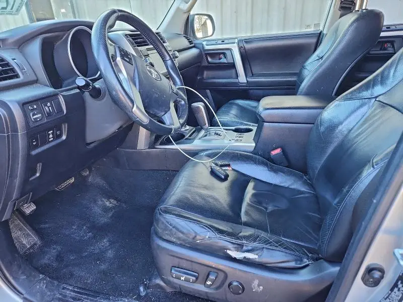 2011 TOYOTA 4RUNNER SR5  