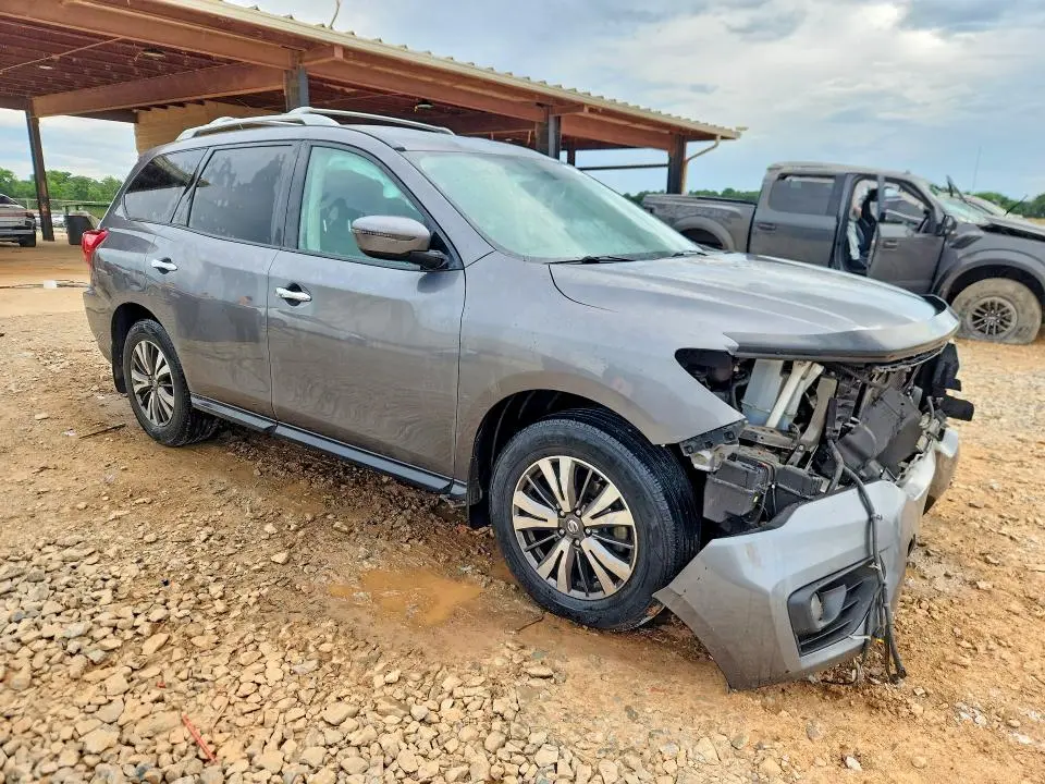 2017 NISSAN PATHFINDER SV  