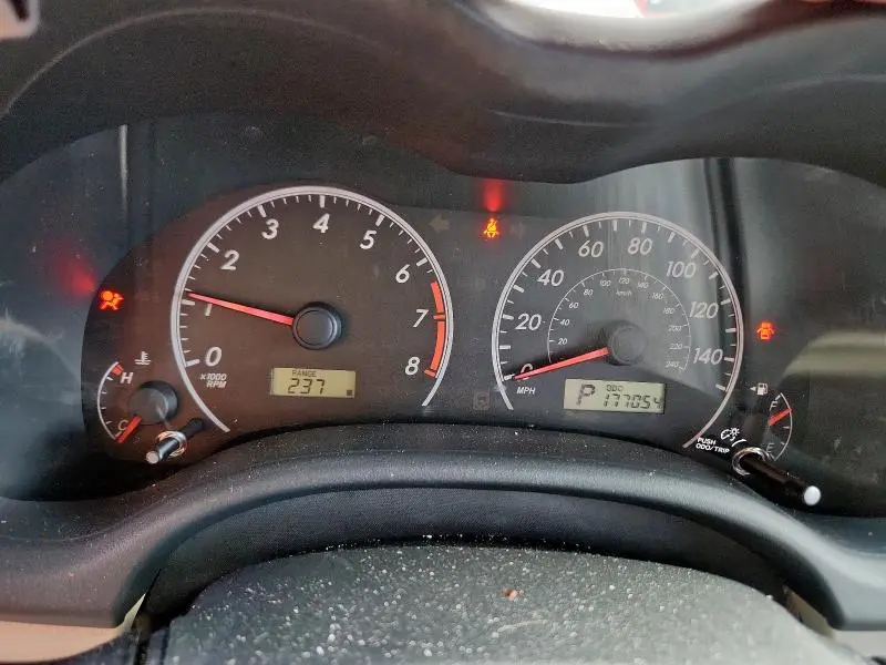 2013 TOYOTA COROLLA BASE  