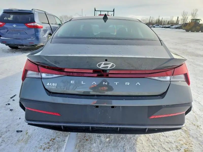 2025 HYUNDAI ELANTRA SEL SPORT  