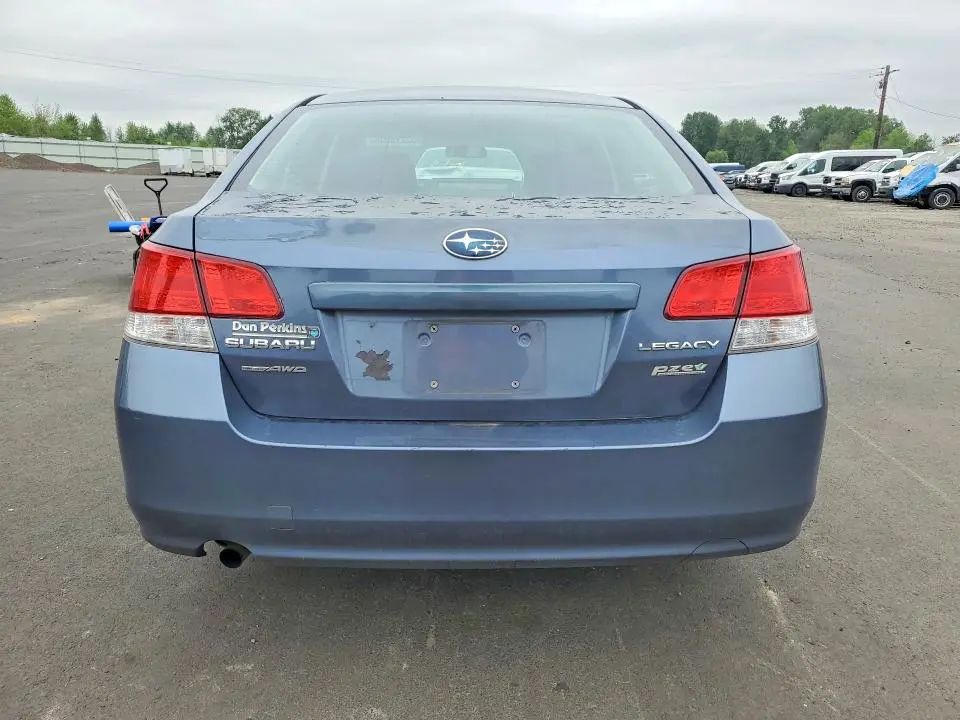 2013 SUBARU LEGACY 2.5I  