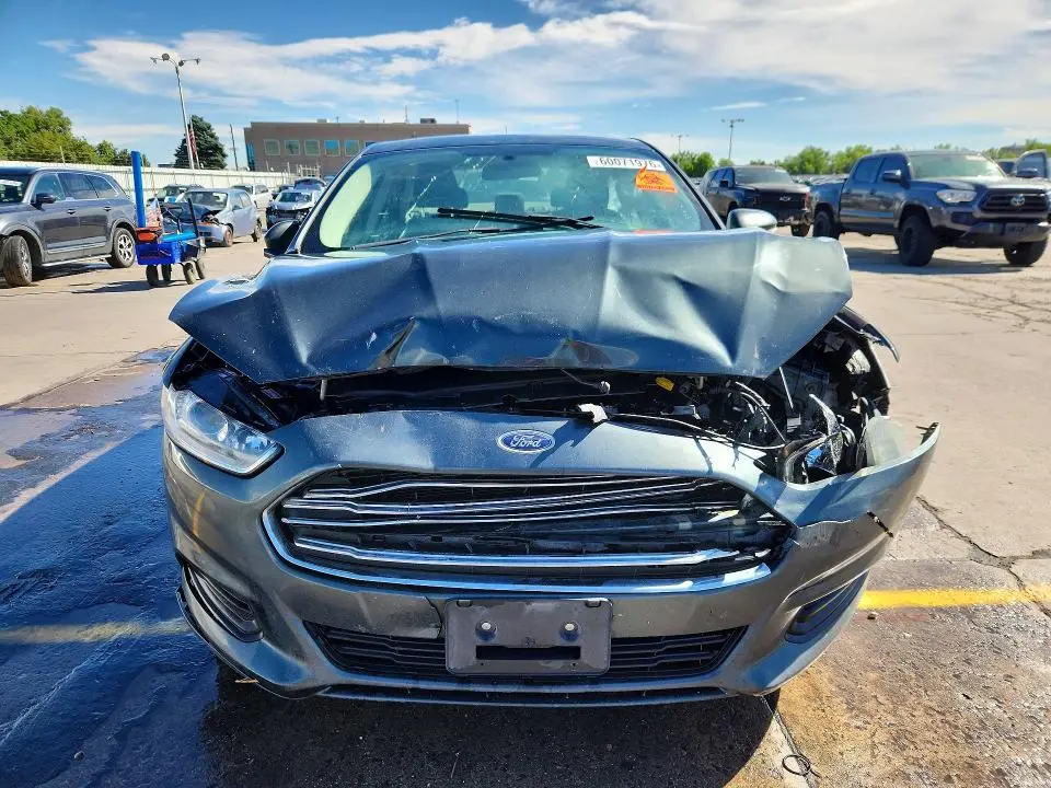 2015 FORD FUSION SE  
