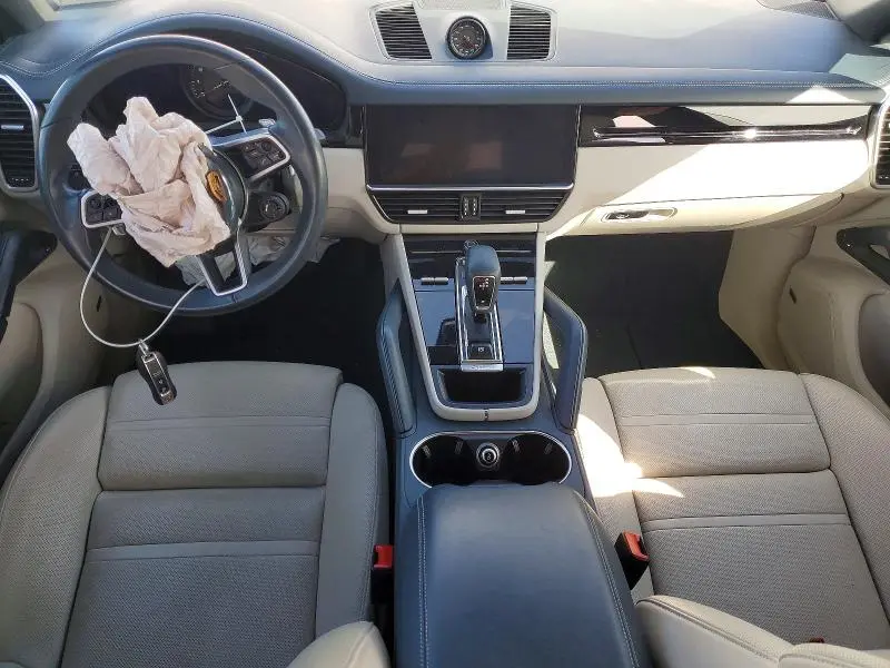 2021 PORSCHE CAYENNE COUPE  