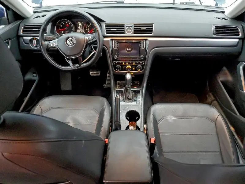 2017 VOLKSWAGEN PASSAT R-LINE  