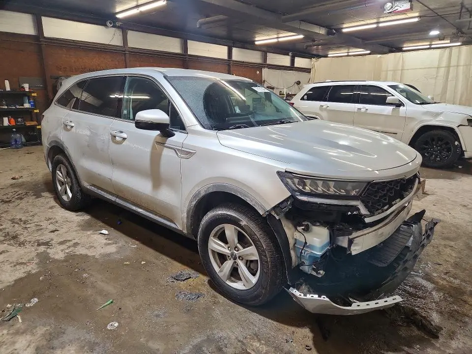 2022 KIA SORENTO LX  