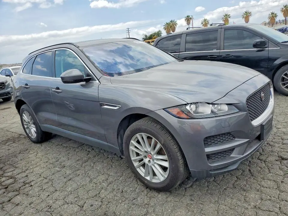 2019 JAGUAR F-PACE PRESTIGE  