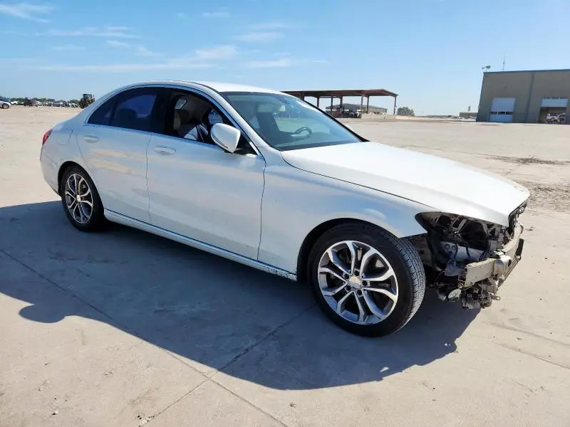 2015 MERCEDES-BENZ C 300  