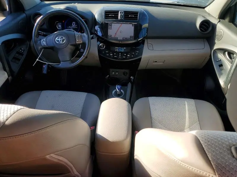 2013 TOYOTA RAV4   