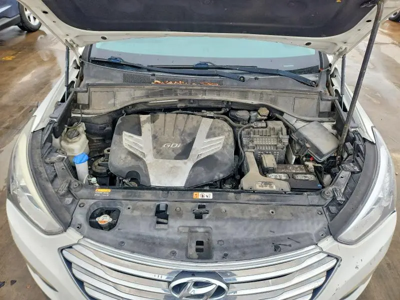 2016 HYUNDAI SANTA FE SE  