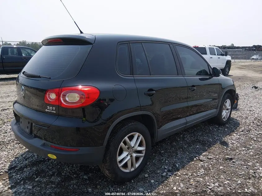 2011 VOLKSWAGEN TIGUAN S