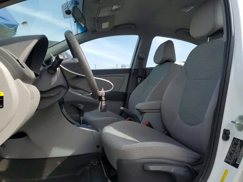 2015 HYUNDAI ACCENT GLS  