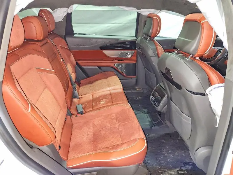 2024 LINCOLN NAUTILUS BLACK LABEL  