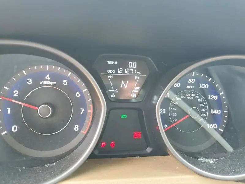 2012 HYUNDAI ELANTRA LIMITED  