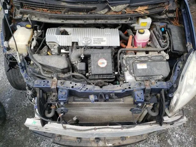 2013 TOYOTA PRIUS   