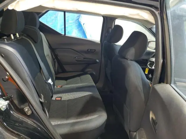 2018 NISSAN KICKS S