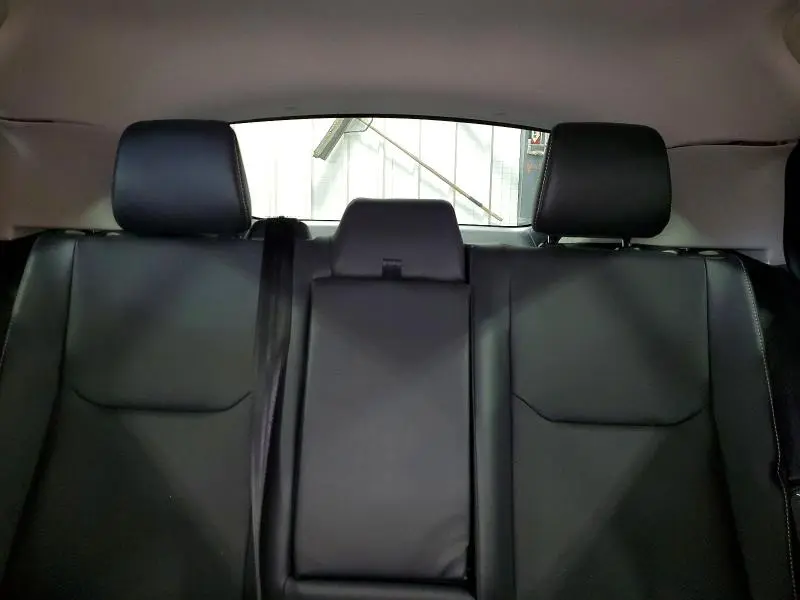 2025 TOYOTA PRIUS XLE  
