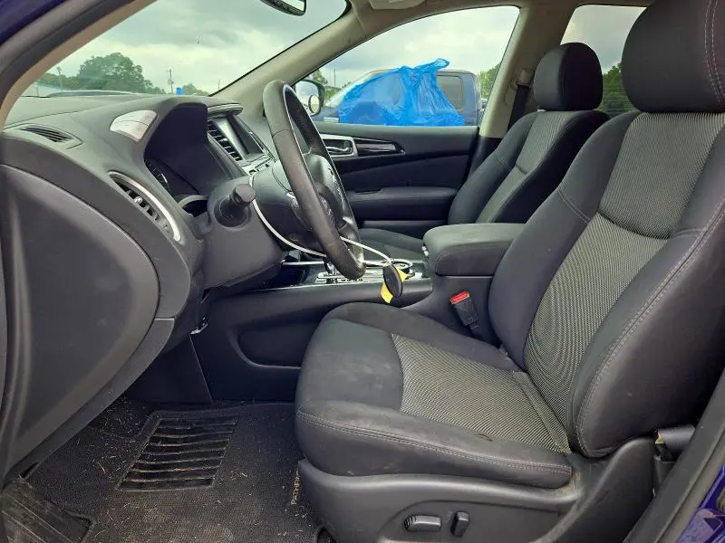 2017 NISSAN PATHFINDER SV  