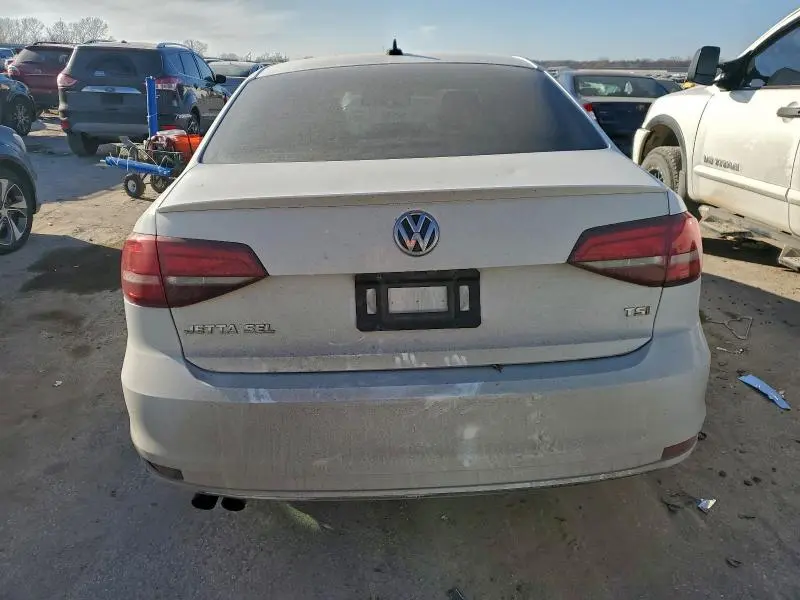 2016 VOLKSWAGEN JETTA SEL  