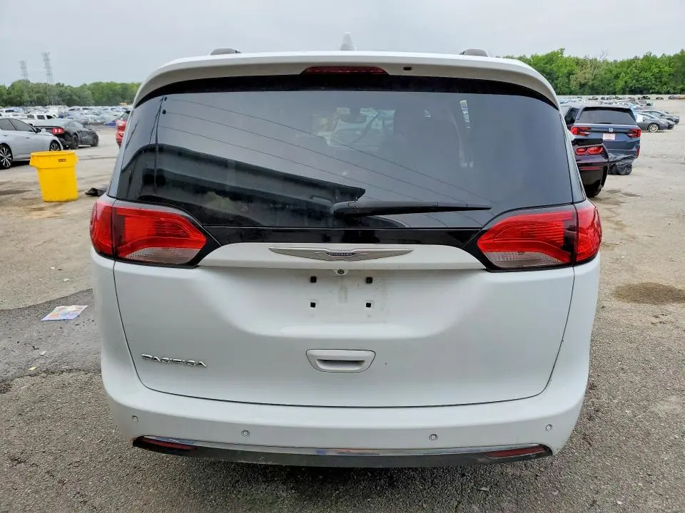 2019 CHRYSLER PACIFICA TOURING L  
